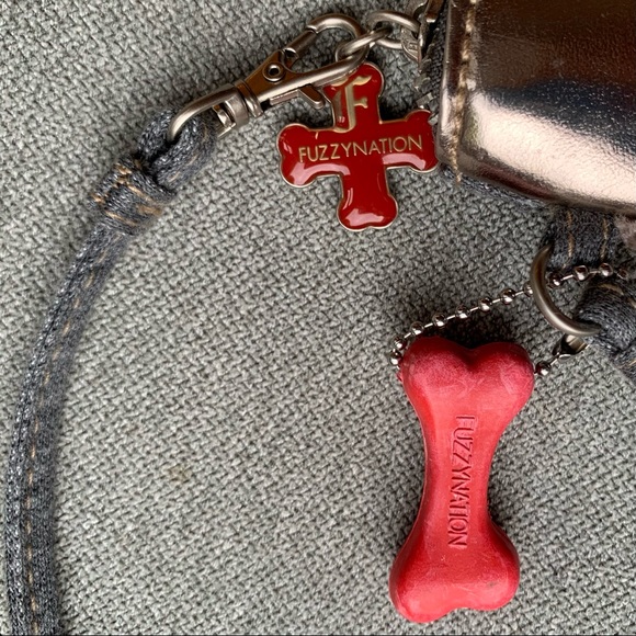 Fuzzynation Bulldog wristlet - Picture 5 of 8